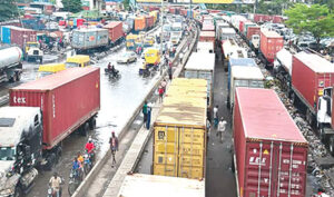 Apapa-gridlock-1-727x430